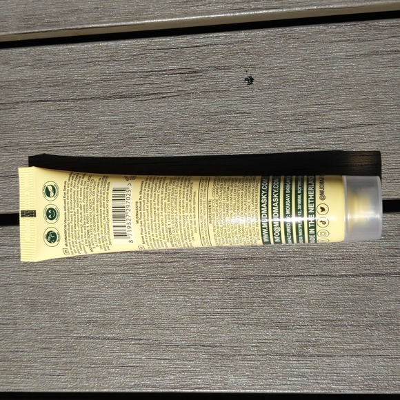 Mudmasky Vitamin-Infused Eye Serum - Picture 2 of 2